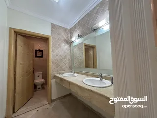  5 للإيجار فيلا بالشهداء 4 غرف villa for rent in shuhada