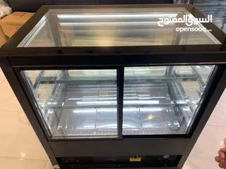  4 ثلاجة عرض فرينوكس 140 سم نظيفة جدا