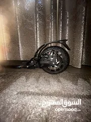 4 سكوتر كهربائي