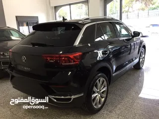  6 VOLKSWAGEN T-ROC 2022