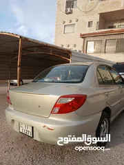  7 كيا ريو  موديل 2001 للبيع