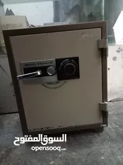  4 المصري لتجارة القاصات (نقل جميع احجام القاصات)مستعمل بحاله الوكاله بيع شراء