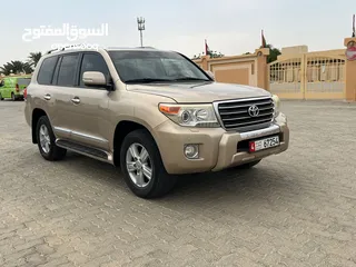  2 Toyota land cruiser 2013 v6 gcc