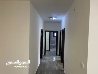  12 شقة سكنية للبيع