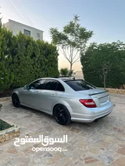  5 Mercedes Benz C200K