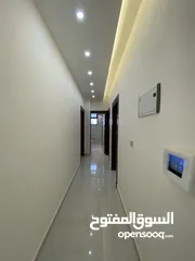 17 شقة فاخر شبة ارضي في طريق المطار الحويطي 170 متر داخلي و خارجي 170 متر بسعر مميز وتشطيب فلل
