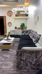  2 طقم كنب فخم تفصيل رائع بحاله الوكاله