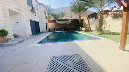  6 فيلا بسعر مغري