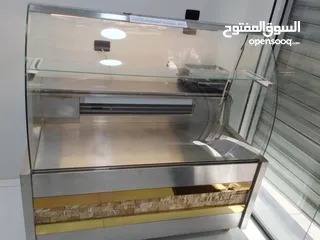  8 ثلاجات عرض وديلي وثلاجة شنينة او قشطة بحالة الوكالة