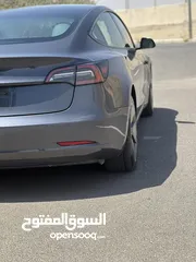  7 tesla model 3 2023 لون مميز