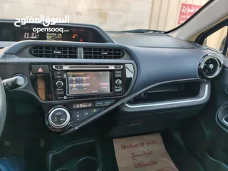  6 تويتا بريوس c 2015 فب ما عدا الجلد ويوجد فتحة بالسقف