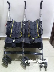  1 عرباية أطفال توأم للبيع بحاله جيده جدا