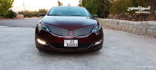  1 رقم مميز مطابق لهواة مطابقة تاريخ الميلاد.