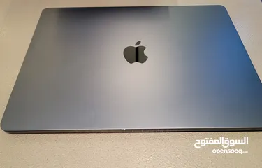  5 MacBook Air 15 M2 (512GB-8GB) جديد للبيع فيه خبشة بسيطة في الكفر