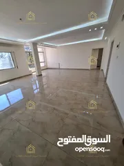  11 شقة فارغة - مجددة بالكامل - تلاع العلي - 160م