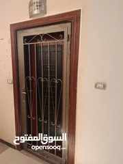  3 شقه فاخره  للايجار ( ديكورات فخمه )