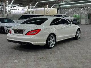  2 mercedes CLS500 V8 GCC first owner super clean car well maintained two orginal keys no accident