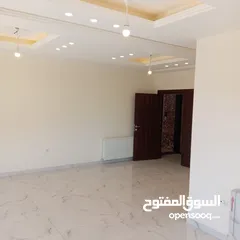  3 طريق المطار لم تسكن سوبر ديلوكس شقه فارغه للايجار + 240 متر 5 غرف نوم ـ 2 ماستر