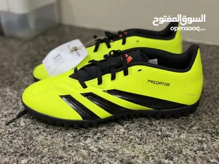  2 Adidas predator