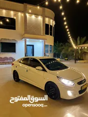  13 Hyundai accent 2012