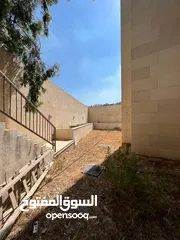  18 .دابوق شقه 540م داخلي +حديقه 400م  مسبح خاص