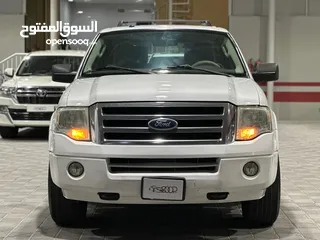  3 Ford Expedition XLT