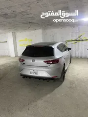  6 سيات ليون للبيع