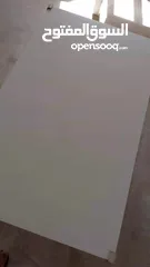  5 طقم كنبايات مستعمل للبيع مع طاولة بيضاء كبير و صغيرة عدد 2