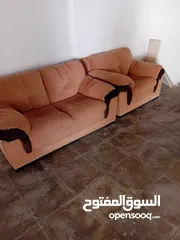  3 طقم كنب مستعمل حالة ممتازة للبيع