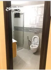  11 شقة للبيع في مدينة نابلس - اول شارع تل قرب محلات السيد تقريبا وصيدلية اوكسجين