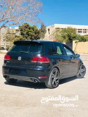  1 سلام عليكم قولف gti وبسعر جديد خلي الشباب تعيد?