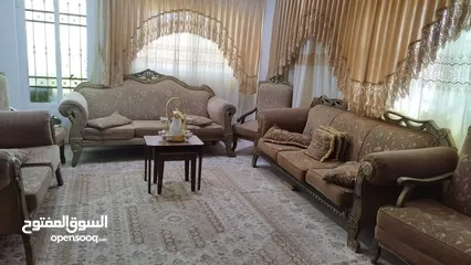  1 طقمين كنب تفصيل للبيع