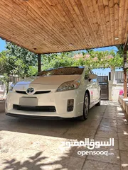  6 تويوتا بريوس 210