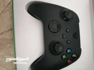  5 XBOX controller  with rechargeable battery