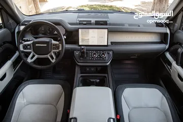 16 Land Rover Defender X dynamic 2023 black edition