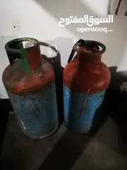  1 sadek gas with everything