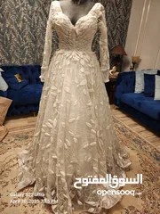  11 فساتين عرايس مستخدمة بحالة الجديد