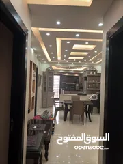  10 شقة مميزة للبيع