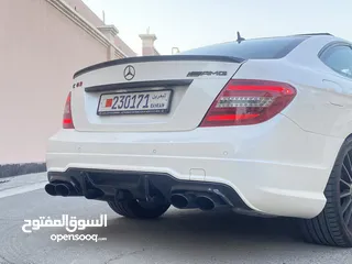  7 Mercedes C63 AMG 2012