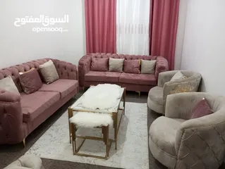  4 300 دينار اطقم 7مقاعد جميع الالوان متوفره