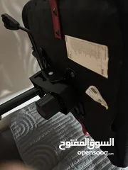  4 للبيع كرسي من ايكيا سعرو جديد 60دينار للبيع بسعر حرق مستعمل خفيف لون اسود و احمر قوي بتحمل 120kg لحق