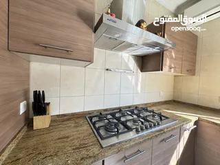  12 شقة مفروشة للإيجار 200م2 ( Property 40418 )-175089930