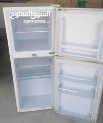  2 ثلاجة بحاله جيده جدا للبيع مع التوصيل المجاني للمنزل. Refrigerator for sale, medium size with free s