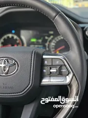  9 تويوتا صالون VXR 2024