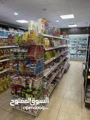  1 رفوف سوبر ماركت مستعملة بحالة ممتازة