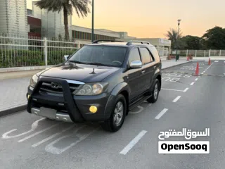  5 TOYOTA FORTUNER 2006