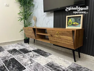  4 خشب mdf صناعة محلية مزنون مع طاولة  قياس المزنون متر ونص ب 30ب53 الطاولة 55ب90ب48