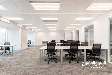  7 Open plan office space for 15 persons in Muscat, Pearl Square