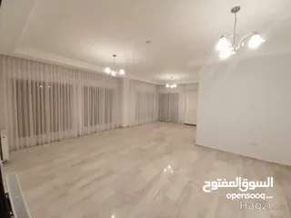  12 شقة غير مفروشة للإيجار 242م2 ( Property 18373 ) سنوي فقط