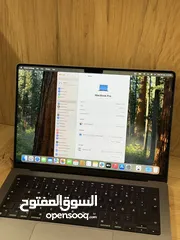  4 MacBook Pro 2023/ M3-Chip/ 8 RAM/ 512